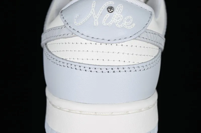 All categories Nk SB Dunk series Nk SB Dunk Low low-top sneakers Y version Nk Dunk Low "Needlework" embossed gray SB low-top sports and leisure sneakers FJ4553-133